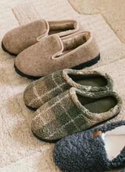 Bouchara Homewear, Accessoire^CHAUSSONS EN FEUTRE DOUX CONTRASTÉE