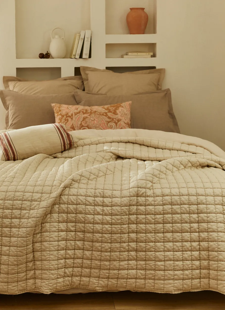 Bouchara Jete De Lit, Edredon^COUVRE-LIT MOLLETONNÉ GAUFRÉ