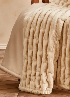 Bouchara Plaid|Jete De Lit, Edredon^PLAID EN FAUSSE FOURRURE À RELIEF