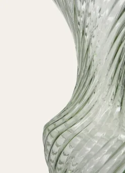 Bouchara Vase, Cache-Pot^VASE EN VERRE TRAVAILLÉ DE STYLE ROMANTIQUE