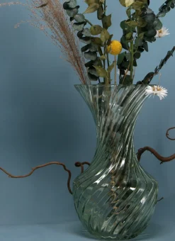 Bouchara Vase, Cache-Pot^VASE EN VERRE TRAVAILLÉ DE STYLE ROMANTIQUE